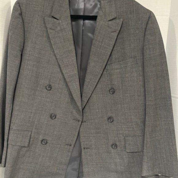BROOKS BROTHERS DOUBLE BREAST BLAZER 18" X 31 ". JACKET - Picture 1 of 2